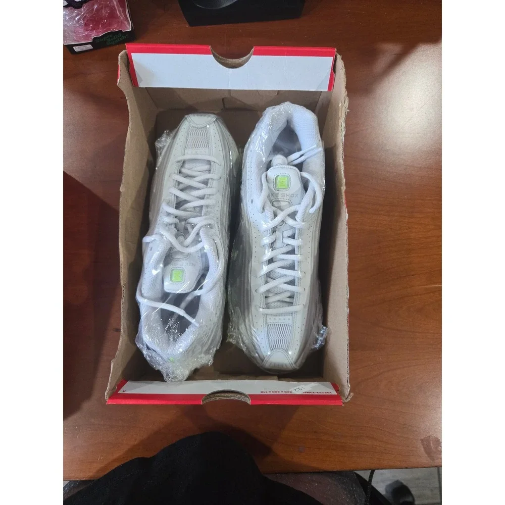 Nike shox r4